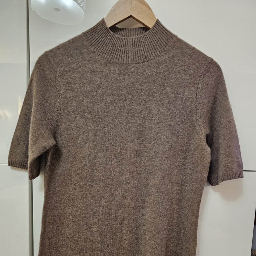 INCASHMERE Mock High Neck Half-Sleeve Superfine Camel Sweater - Picture 4 of 11